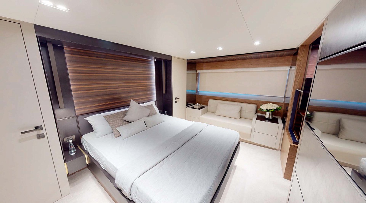 Аренда моторной яхты Ferretti 670 Bella 4 в Дубае, ОАЭ